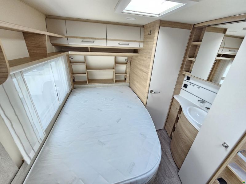 Fendt Bianco 390 fhs Active mit Doppelbett!