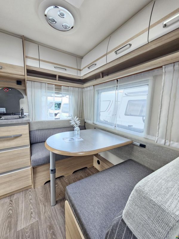 Fendt Bianco 390 fhs Active mit Doppelbett!