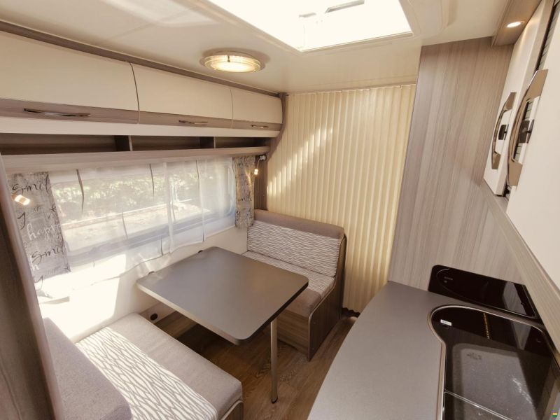 Hobby On Tour 470 KMF - Stockbett - Dachklima