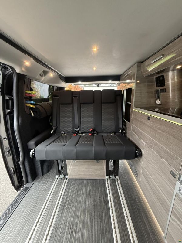 Ford Transit Costum Wellhouse