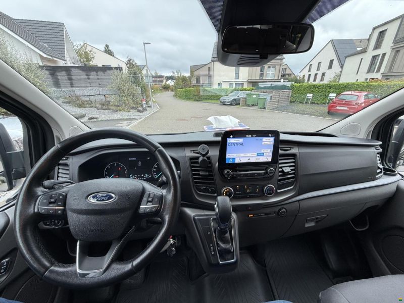 Ford Transit Costum Wellhouse