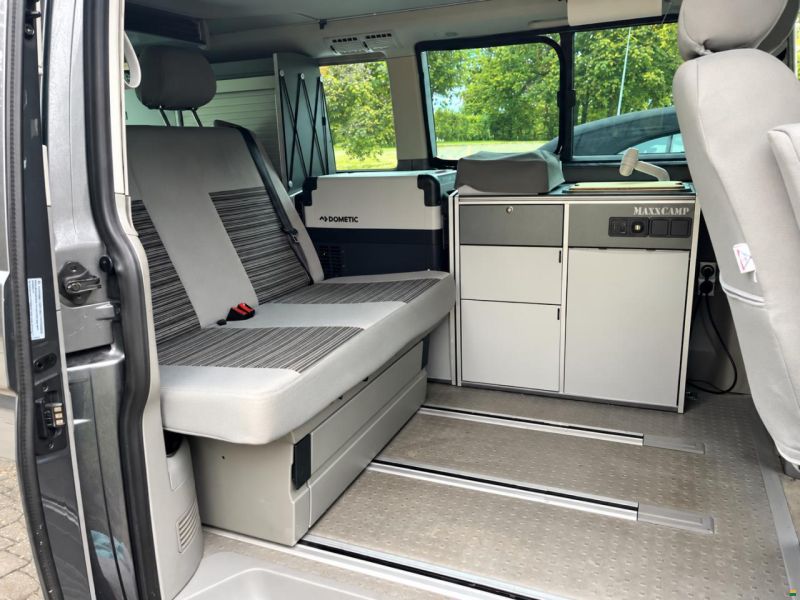 Volkswagen T5 California Beach Travel 2.0 TDI