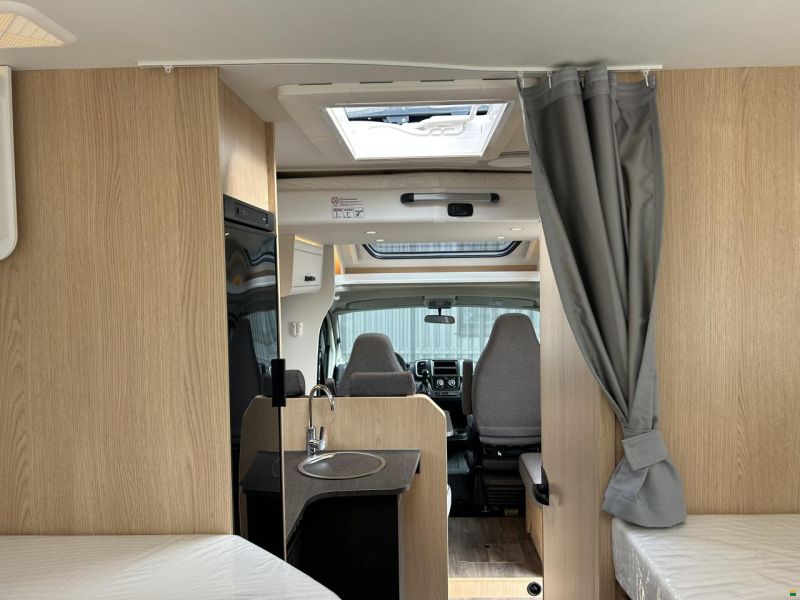 Sunlight Adventure T 66S