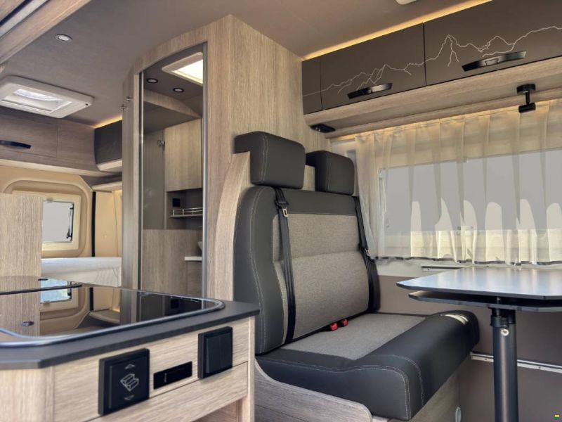 Bravia Mobil Bravia Swan 599