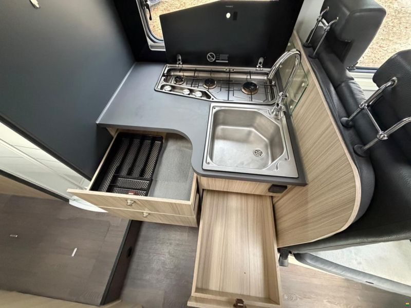 Fiat *2.2JTD 140PS*SUNLIVING A75 SL*LÄNGSBETT
