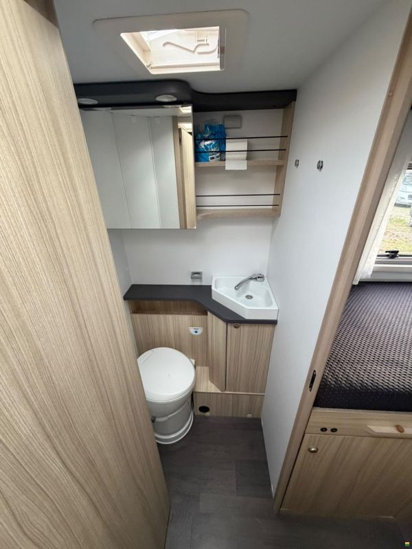 Fiat *2.2JTD 140PS*SUNLIVING A75 SL*LÄNGSBETT