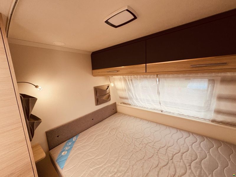 Caravelair V21 SP Titanium 390