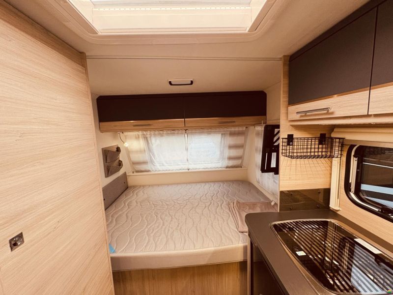 Caravelair V21 SP Titanium 390