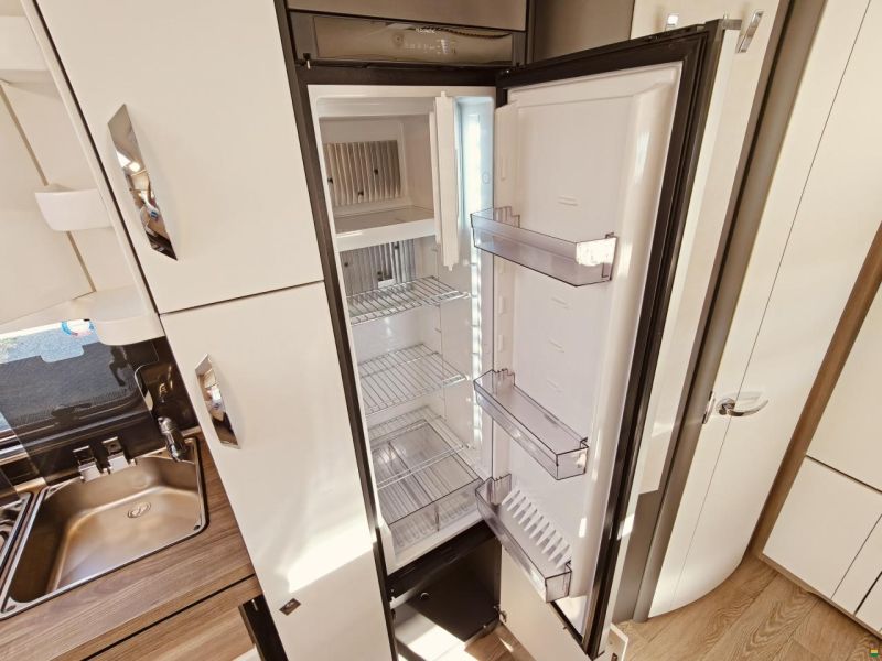 Hobby Excellent Edition 545 KMF - Stockbett
