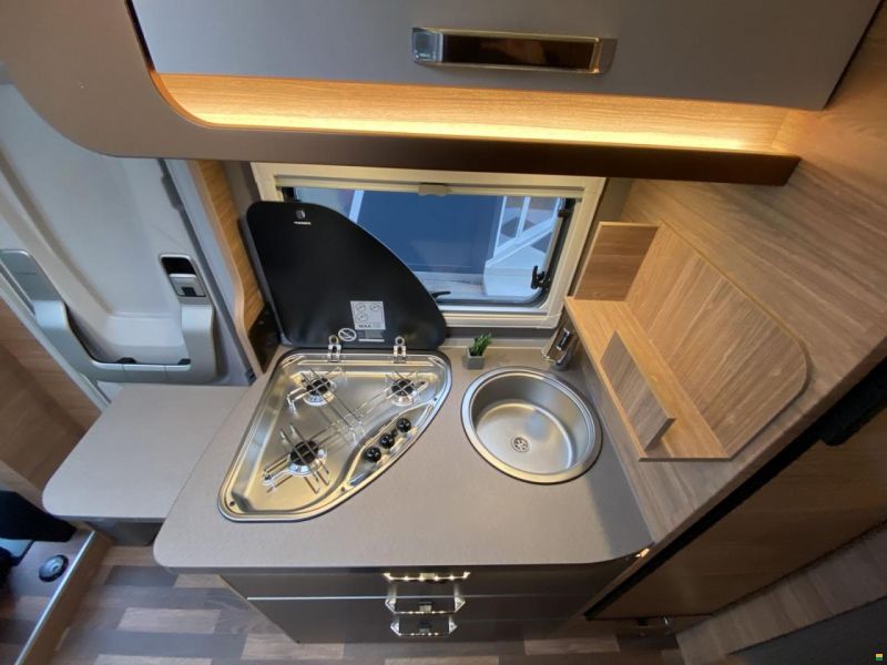 Weinsberg CaraCompact 600MEG, Fiat 140PS Automat
