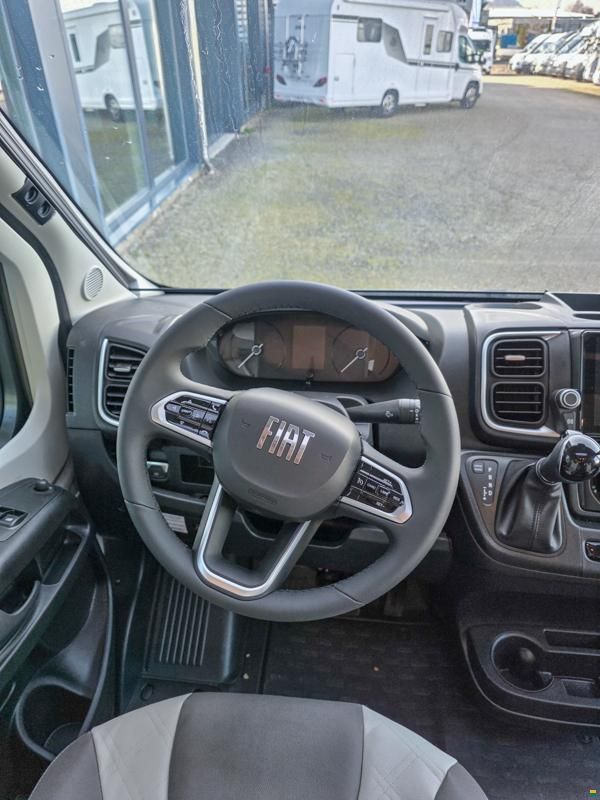 Knaus Live Wave 650 MF Platinum Selection