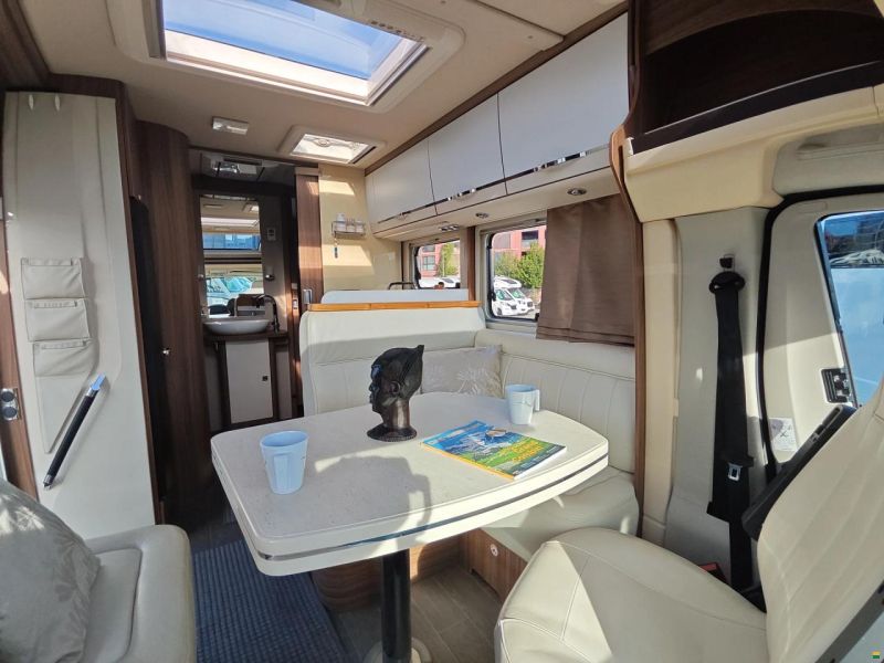Eura Mobil Profila T725 QB