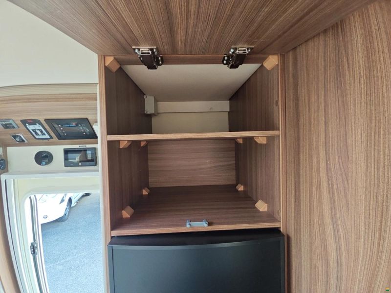 Eura Mobil Profila T725 QB