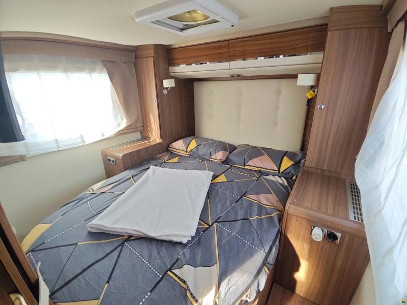 Eura Mobil Profila T725 QB