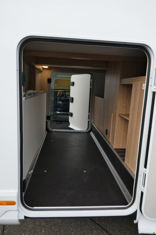Knaus SKY TI 650 MEG