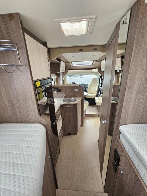 Bürstner Ixeo Time it726g mit Einzelbett&Hubbett!