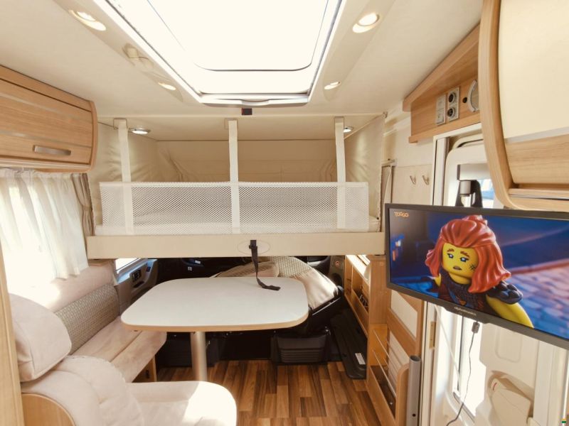 Hymer Exsis-i 674 Automat - Längsbett