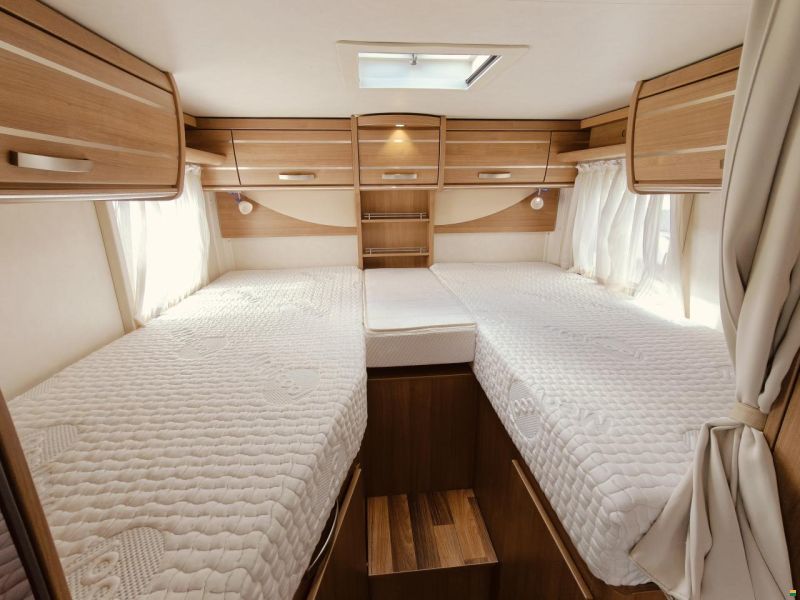 Hymer Exsis-i 674 Automat - Längsbett