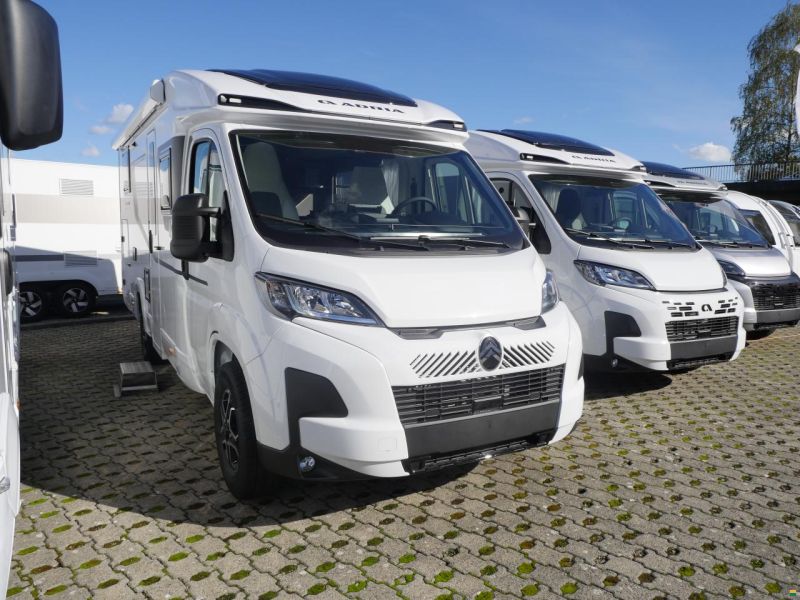 Adria Compact Select DL 'Swiss Edition'