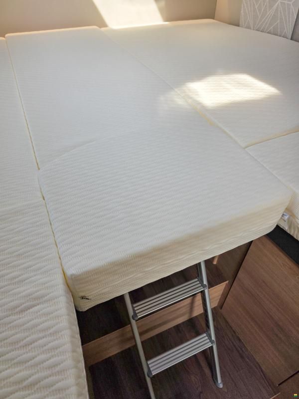 Knaus Live TI 650 MEG Platinum Selection