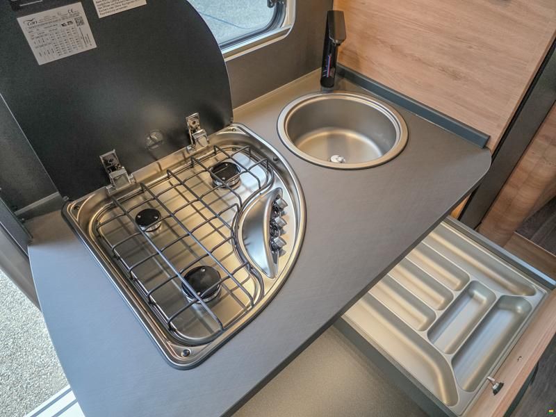 Knaus Live Wave 650 MEG Platinum Selection
