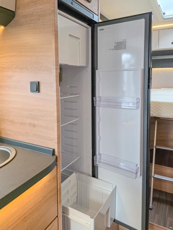 Knaus Live Wave 650 MEG Platinum Selection