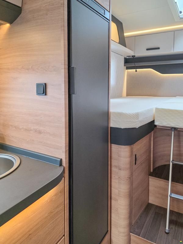 Knaus Live Wave 650 MEG Platinum Selection