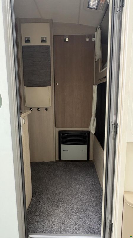 Bürstner Averso Plus 440 TK