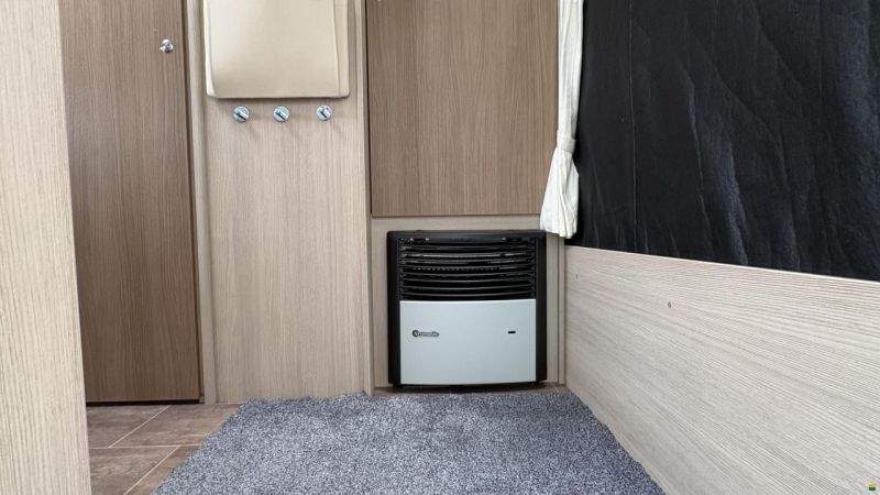 Bürstner Averso Plus 440 TK