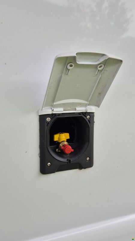 Weinsberg Cara Compact 600 MEG Pepper