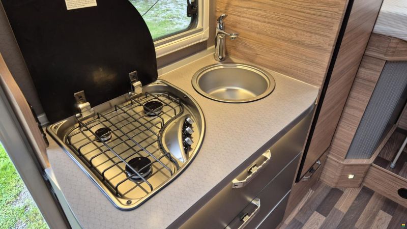 Weinsberg Cara Compact 600 MEG Pepper