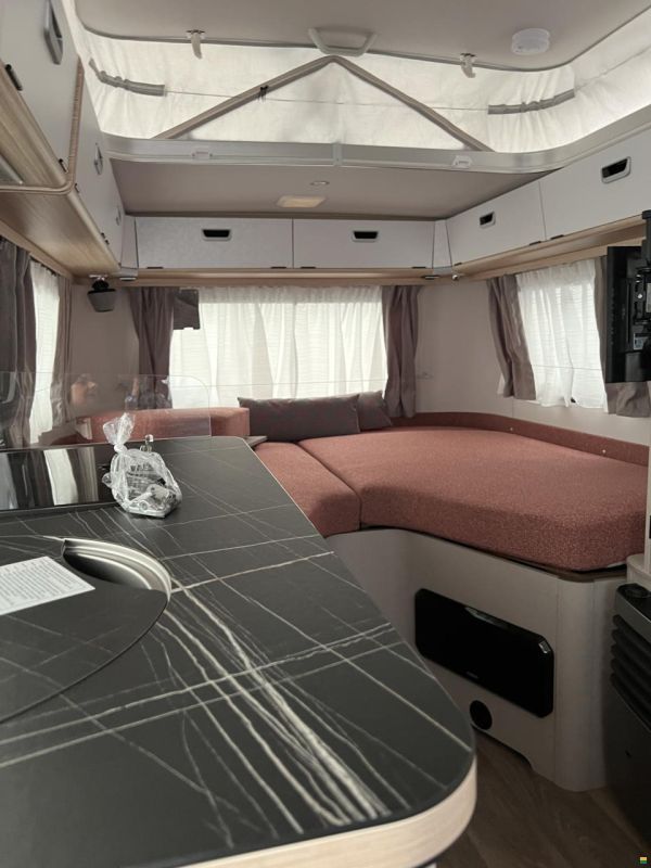 Eriba Touring 542