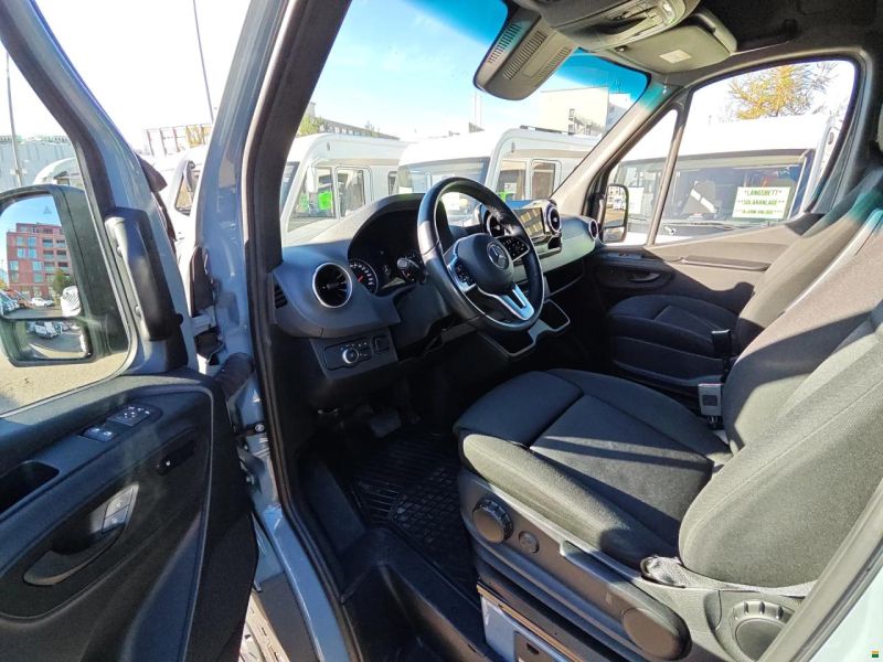 Mercedes Benz Sprinter W907 419 4x4