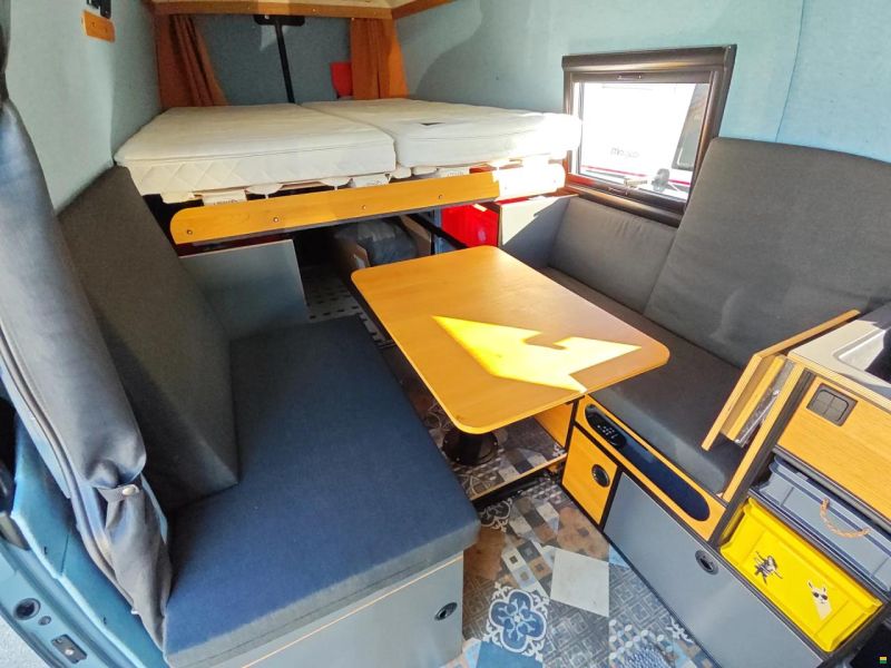 Mercedes Benz Sprinter W907 419 4x4