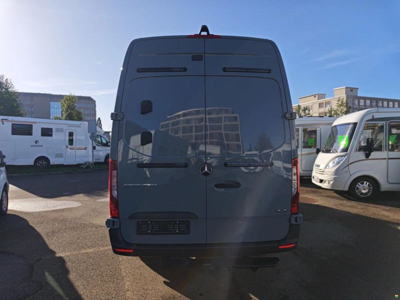 Mercedes Benz Sprinter W907 419 4x4