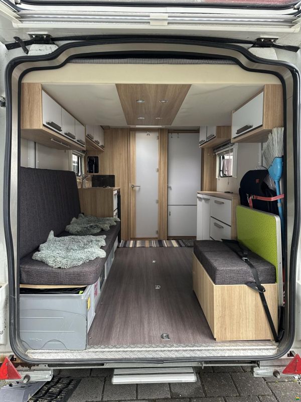 Knaus Deseo TR400