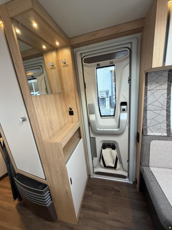 Knaus Sport 450 FU