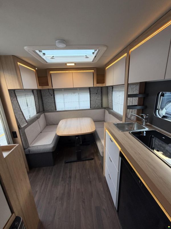 Knaus Sport 450 FU