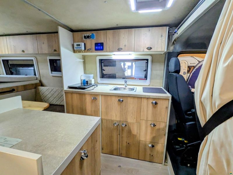 Renault Master Adventure Edition