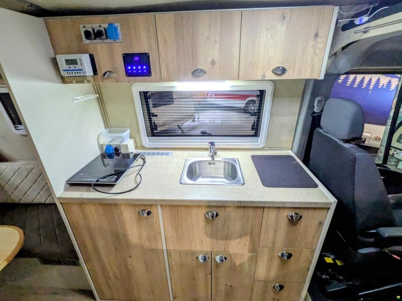 Renault Master Adventure Edition