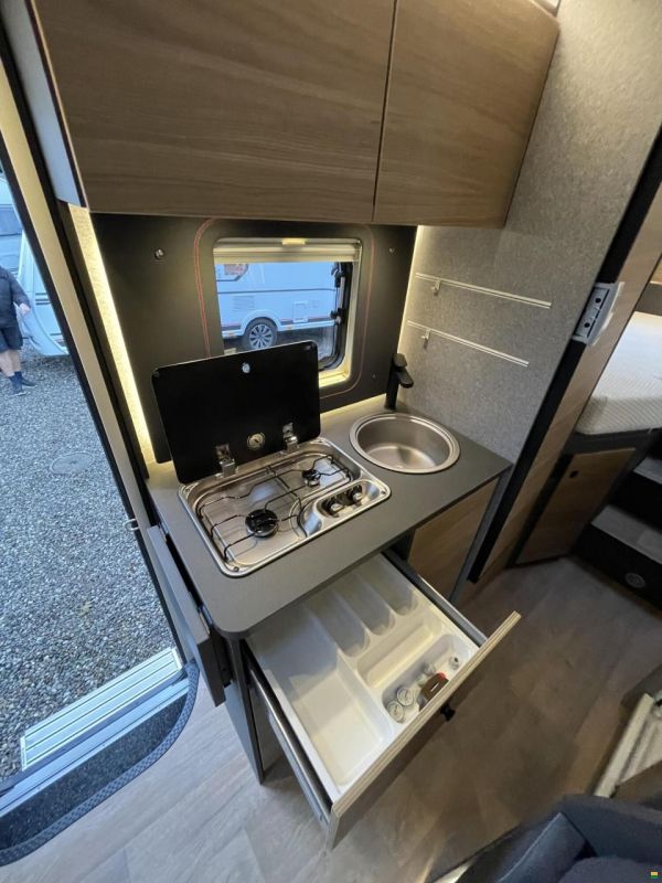 Dethleffs Globebus Performance 4x4 T 46 First E...