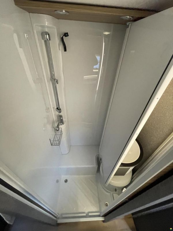 Dethleffs Globebus Performance 4x4 T 46 First E...