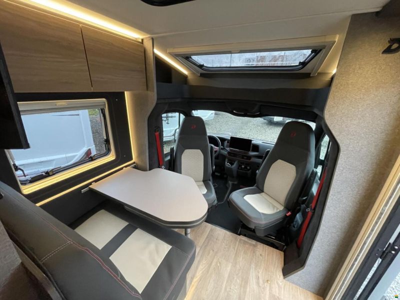 Dethleffs Globebus Performance 4x4 T 46 First E...