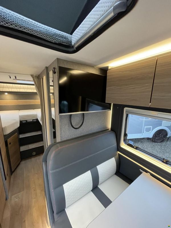 Dethleffs Globebus Performance 4x4 T 46 First E...