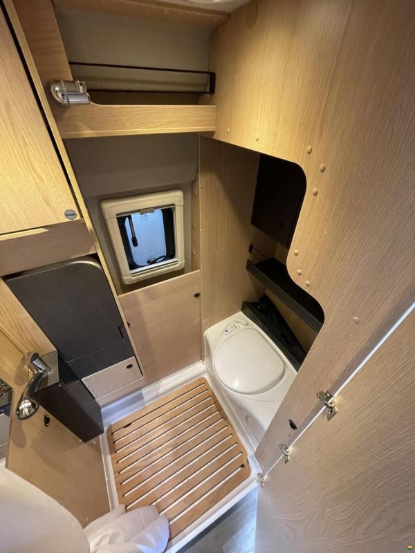 Sunlight Vanlife 540