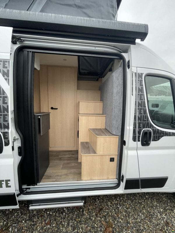 Sunlight Vanlife 540