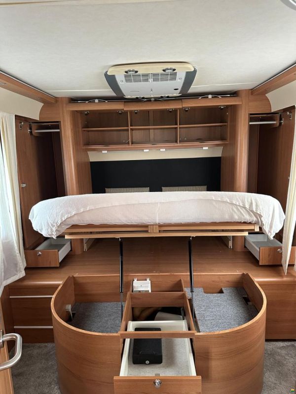 LMC Explorer II Liberty 720