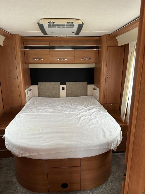 LMC Explorer II Liberty 720