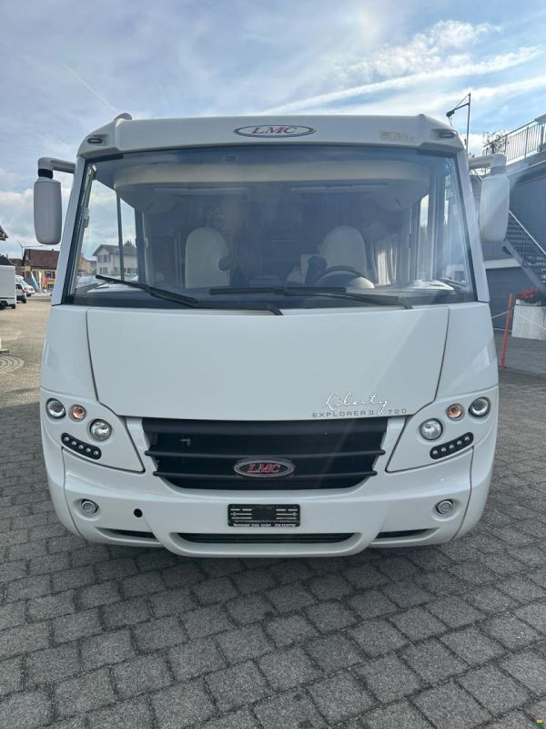 LMC Explorer II Liberty 720