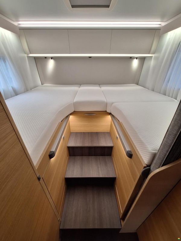 Adria Coral XL Select 660 SL